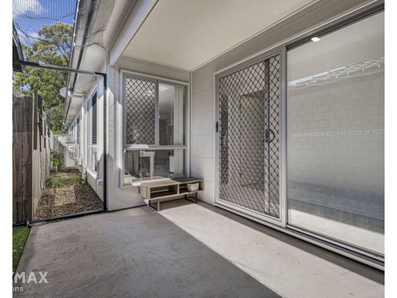 1 & 2/87 Jones Street, Rothwell QLD 4022