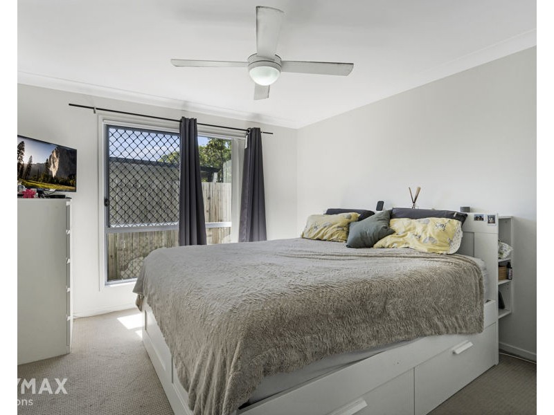 1 & 2/87 Jones Street, Rothwell QLD 4022