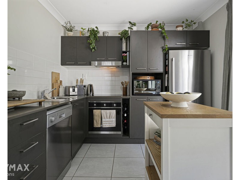 1 & 2/87 Jones Street, Rothwell QLD 4022