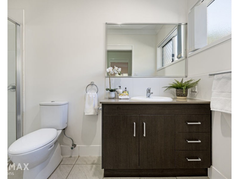 36a Grace Street, Scarborough QLD 4020