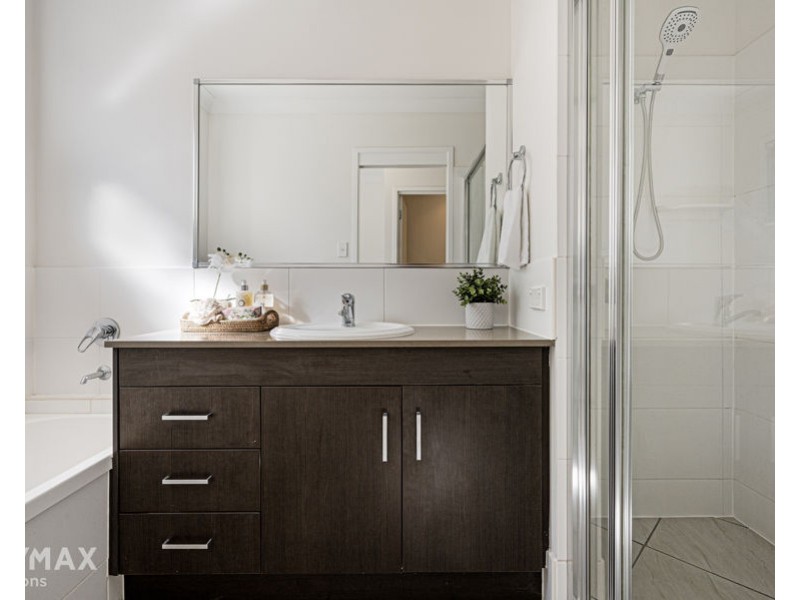 36a Grace Street, Scarborough QLD 4020