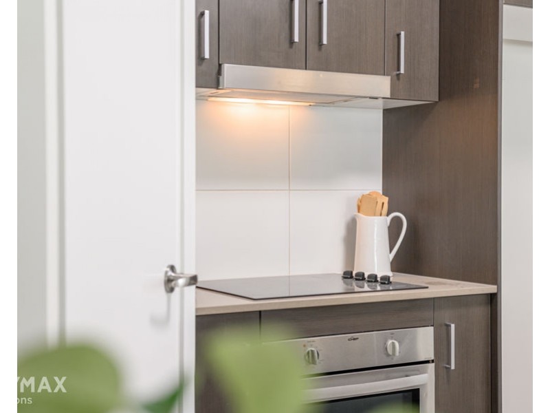 36a Grace Street, Scarborough QLD 4020