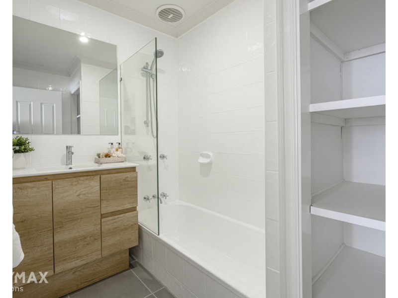 25 Seymour St, Deception Bay QLD 4508