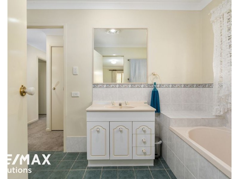 18 Sandown Court, Lawnton QLD 4501