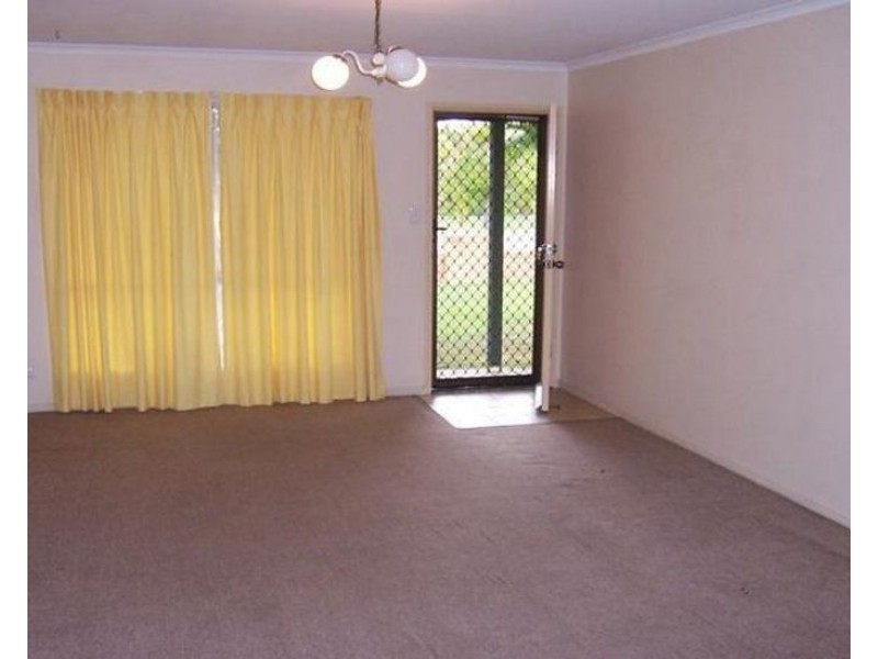 1/12 Hazelnut Drive, Caboolture QLD 4510