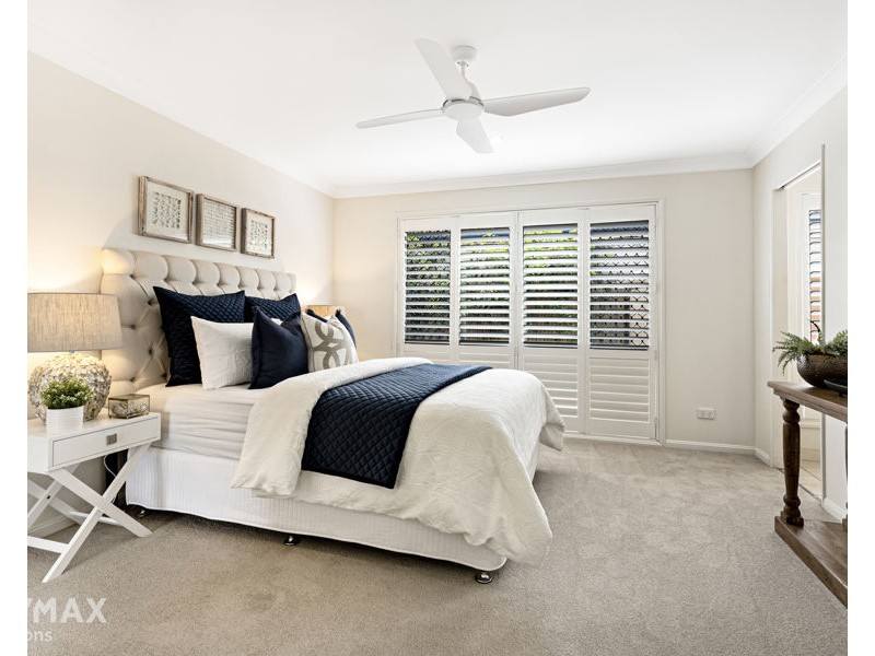 6a Peterson Street, Scarborough QLD 4020