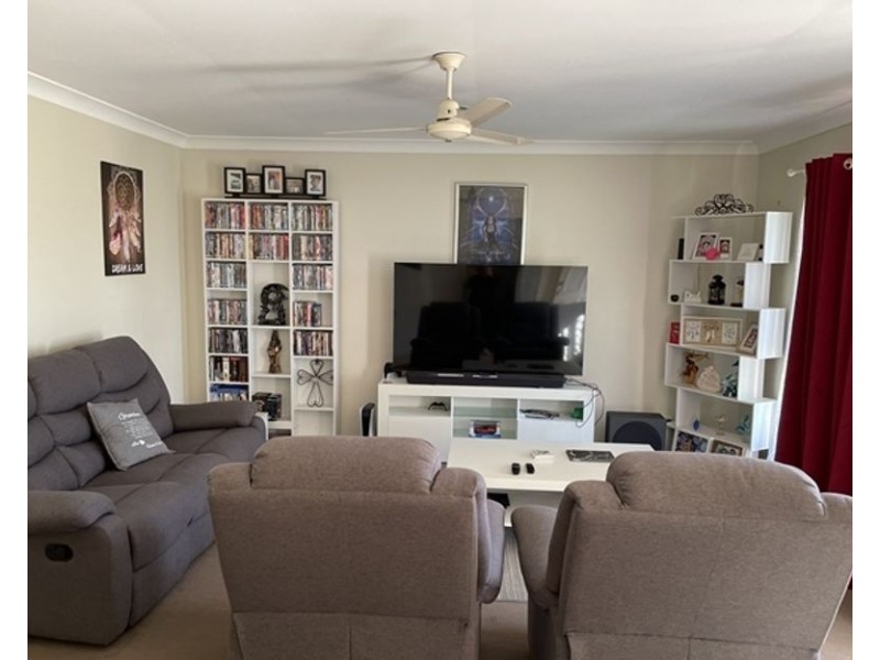 15 Zoe Place, Deception Bay QLD 4508