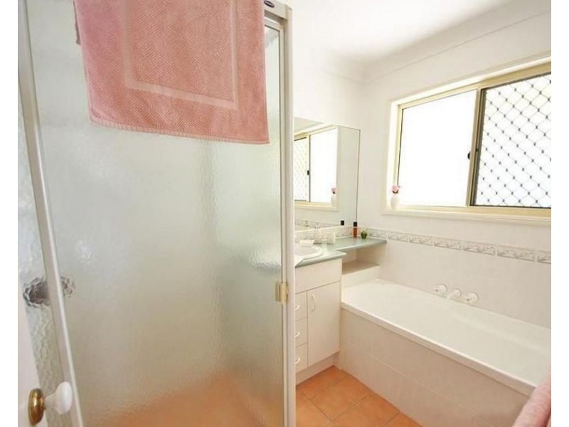 10 Esk Place, Kallangur QLD 4503