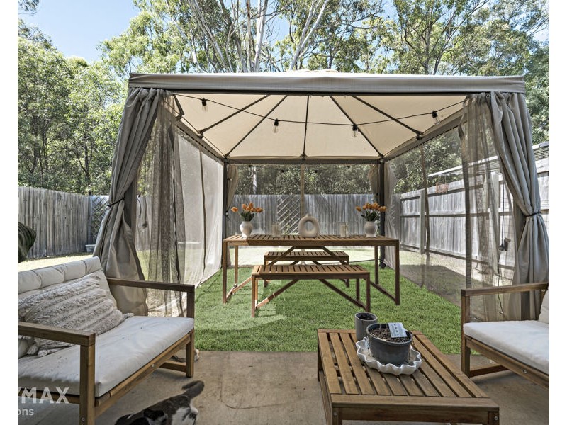 2/87 Jones Street, Rothwell QLD 4022