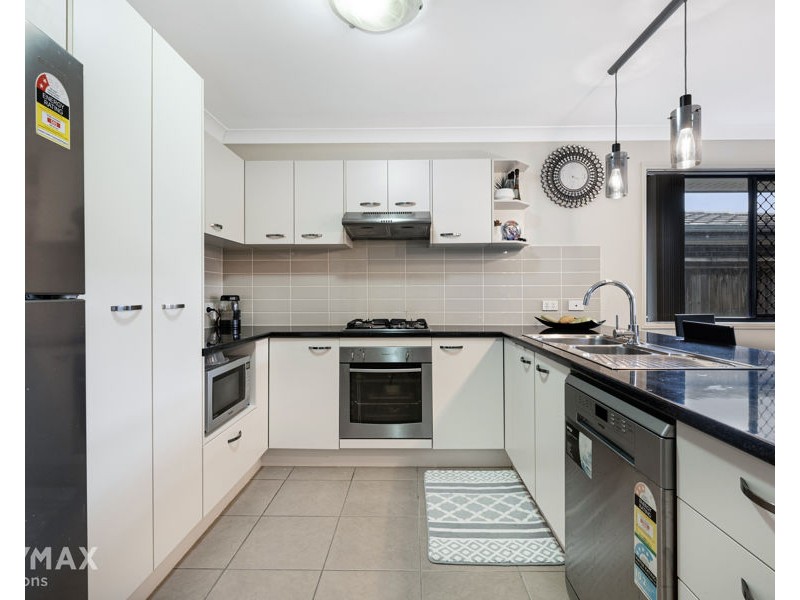3 Manhattan Cres, North Lakes QLD 4509