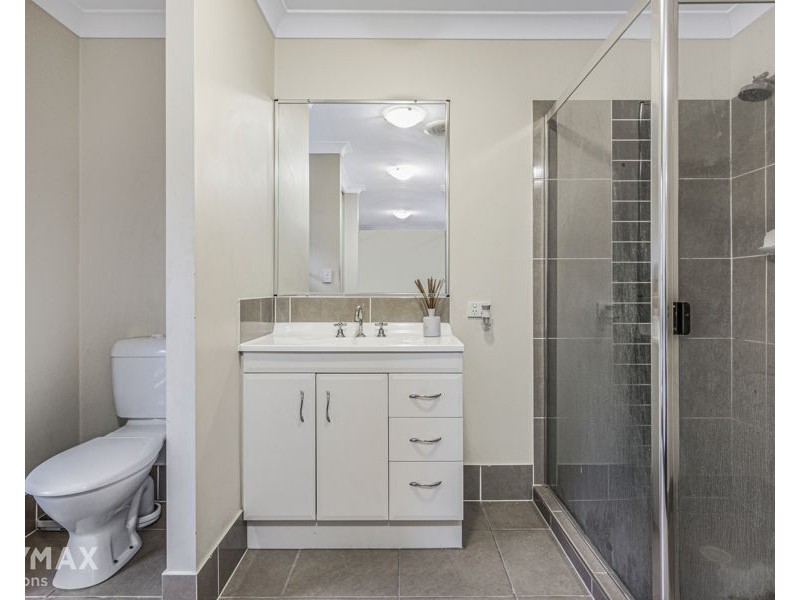 3 Manhattan Cres, North Lakes QLD 4509