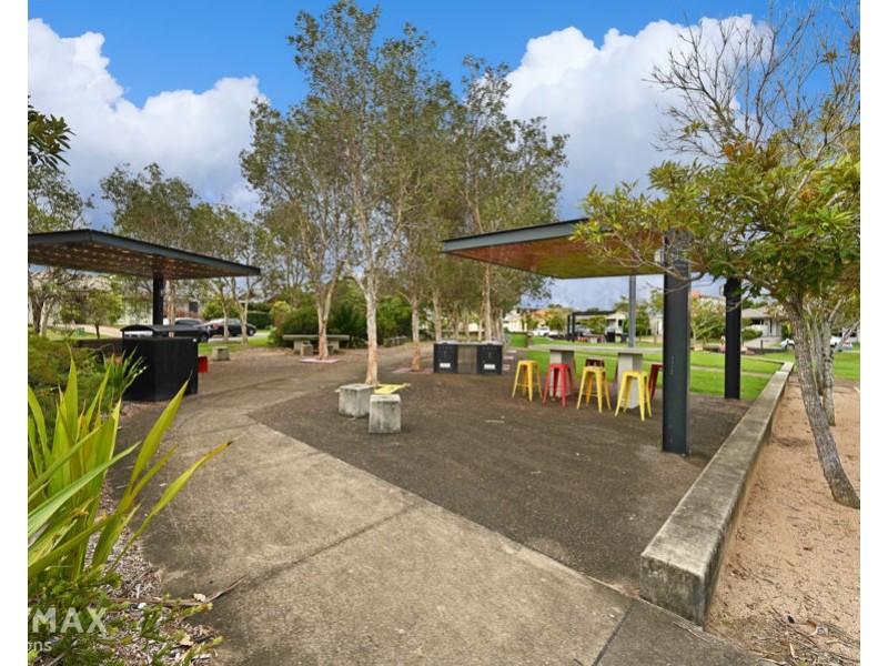3 Manhattan Cres, North Lakes QLD 4509