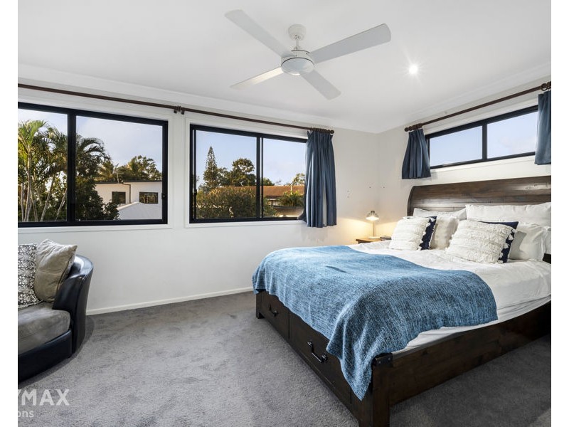 52 Sunnyside Road, Newport QLD 4020