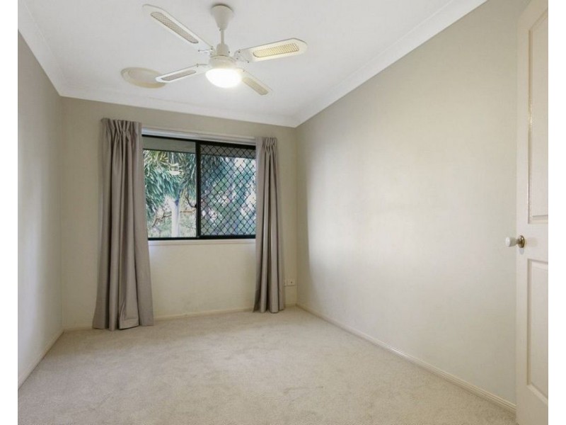 102 Sheaves Road, Kallangur QLD 4503