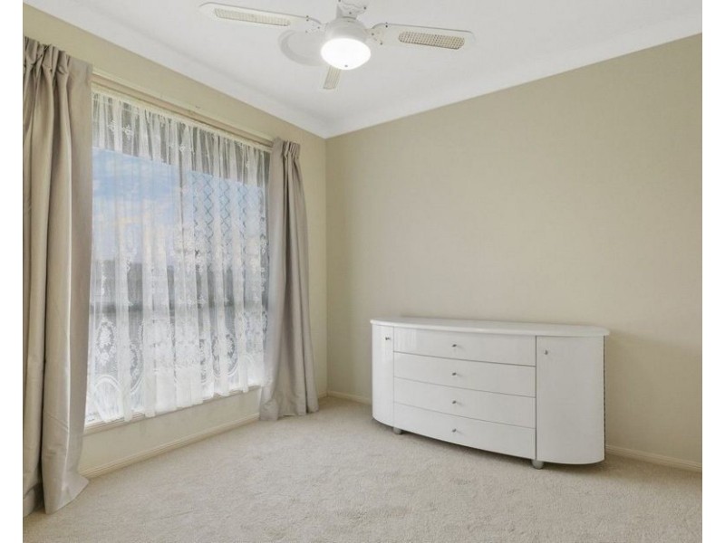 102 Sheaves Road, Kallangur QLD 4503