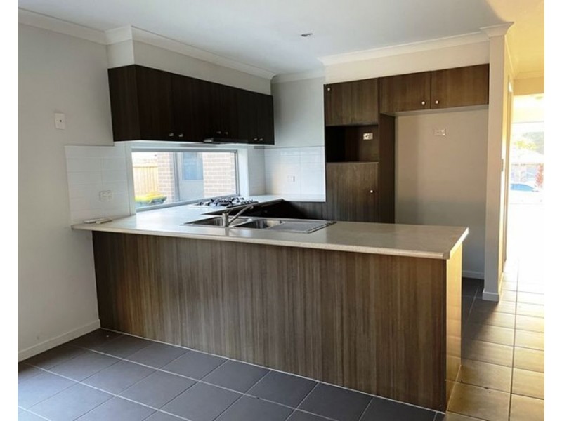 11 Windamere Street, Warner QLD 4500
