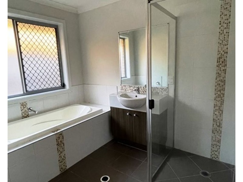 11 Windamere Street, Warner QLD 4500