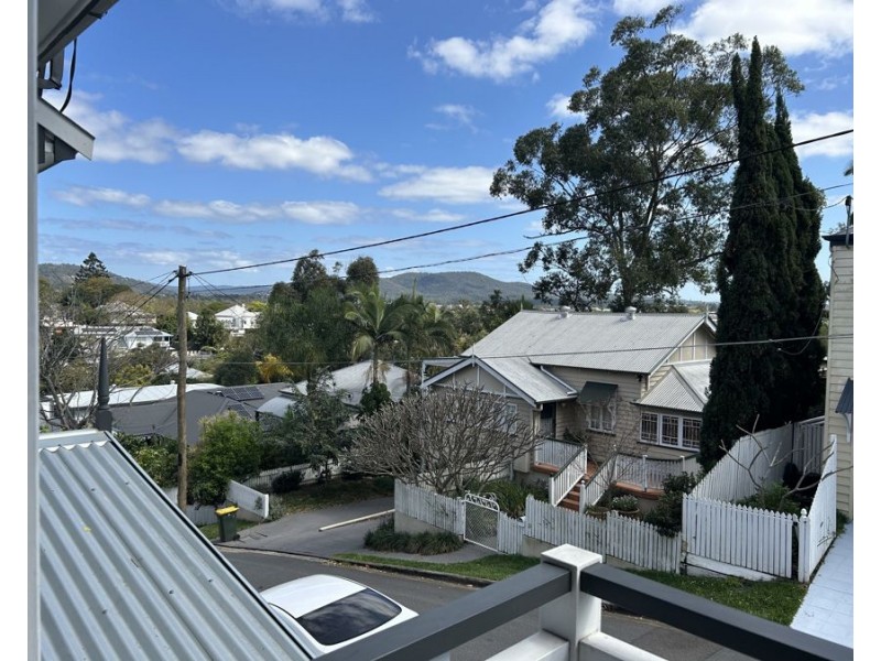 6 Jones Street, Red Hill QLD 4059