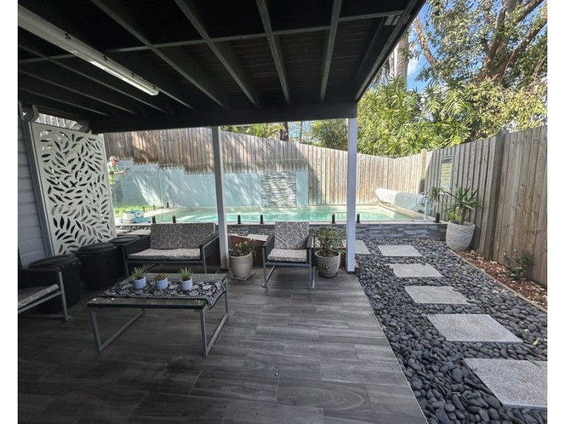 6 Jones Street, Red Hill QLD 4059