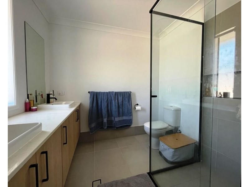 51 Walsham Street, Bray Park QLD 4500