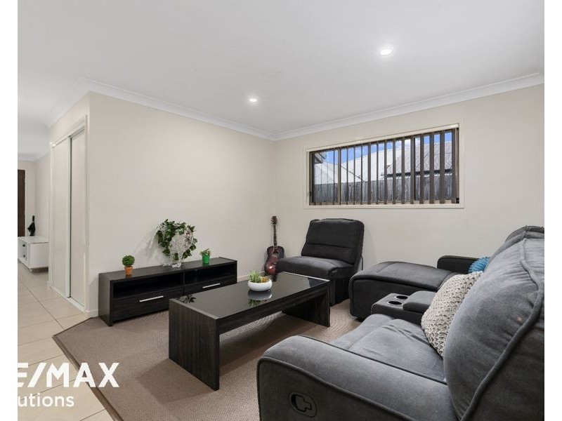 38 Percy Earl Crescent, Pimpama QLD 4209