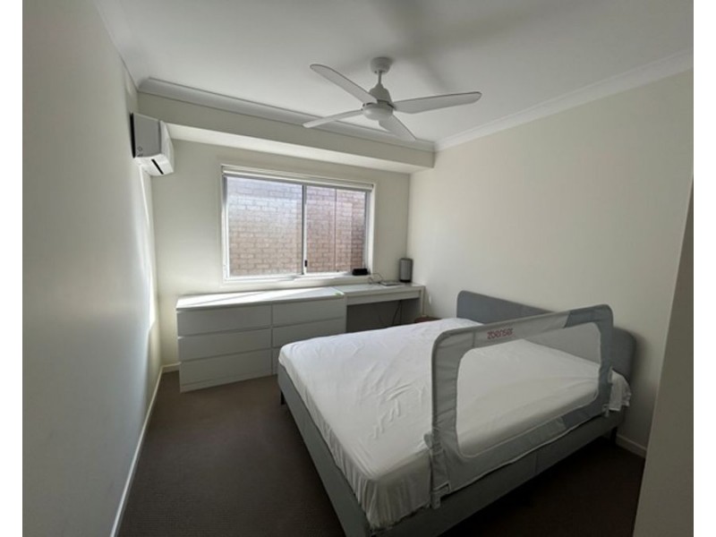 19 Blatchford Street, Strathpine QLD 4500