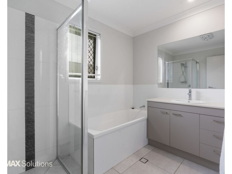 17 Aldritt Place, Bridgeman Downs QLD 4035