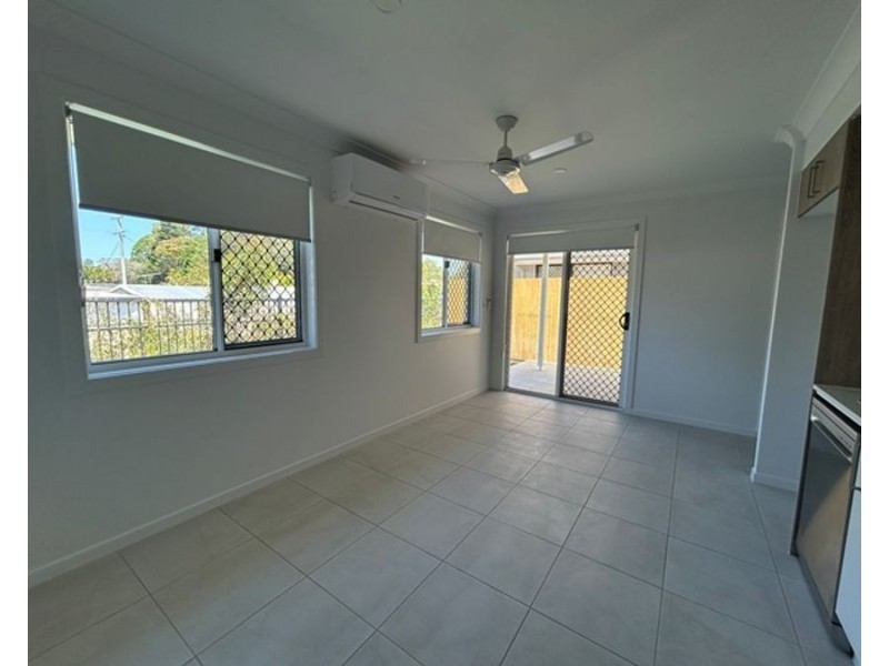 2/44 Perignon Circuit, Beachmere QLD 4510