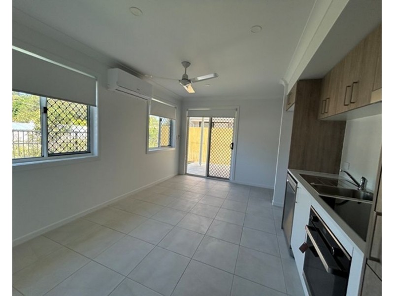 2/44 Perignon Circuit, Beachmere QLD 4510