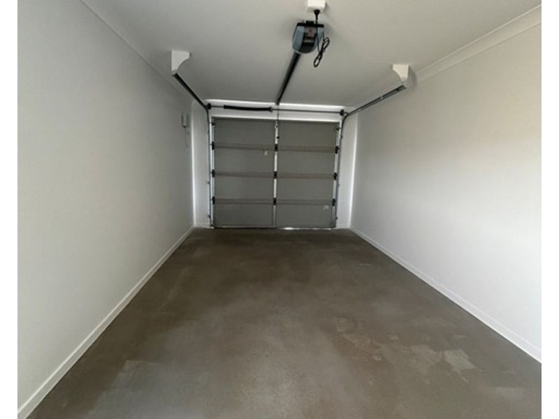 2/44 Perignon Circuit, Beachmere QLD 4510