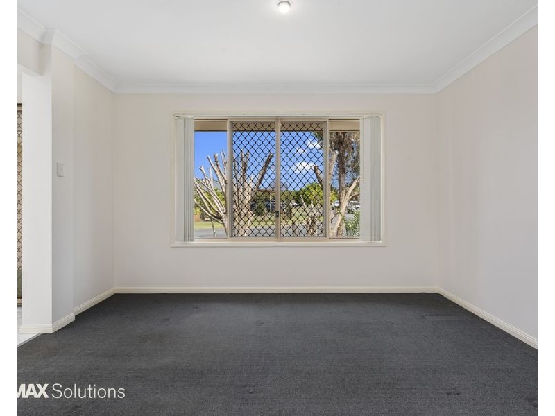 12 Grassdale Crescent, Morayfield QLD 4506