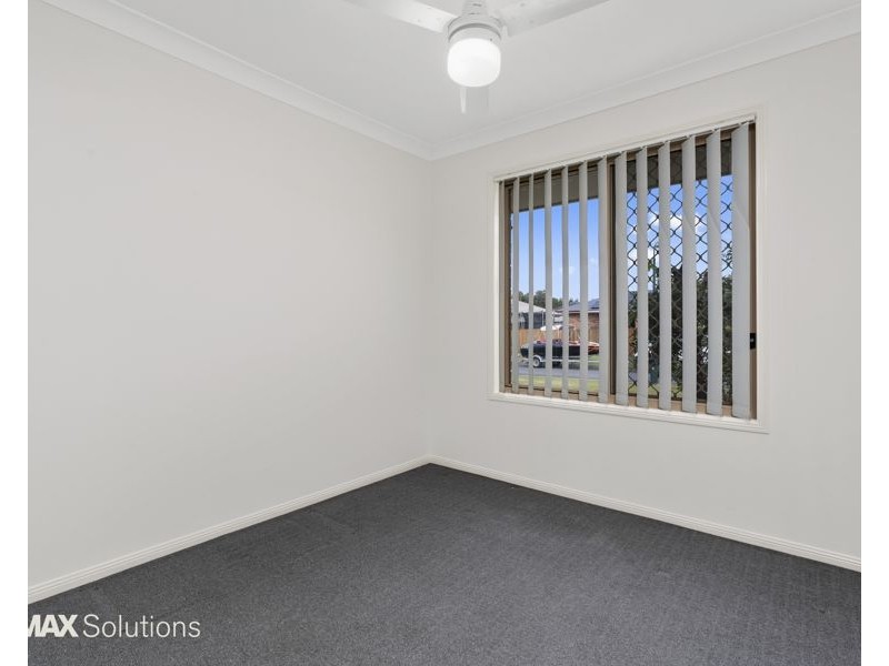 12 Grassdale Crescent, Morayfield QLD 4506