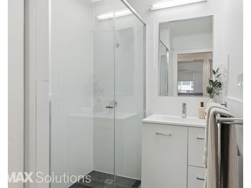 8 Nichols Road, Kippa-ring QLD 4021