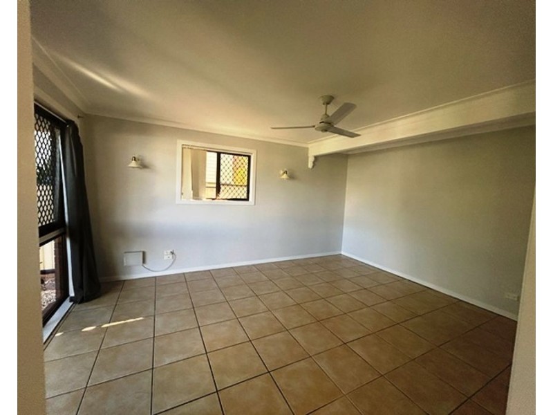 4 Paris Street, Kallangur QLD 4503