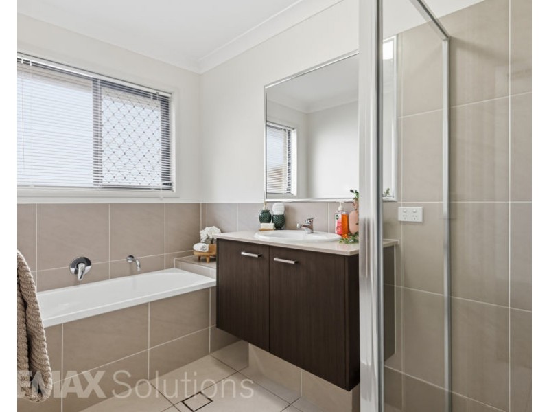 7 Eyre Court, Warner QLD 4500