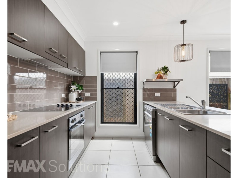 7 Eyre Court, Warner QLD 4500