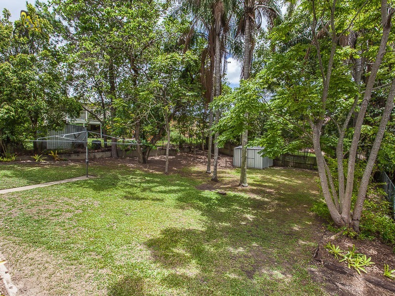 29 Coleridge Street, Stafford Heights QLD 4053