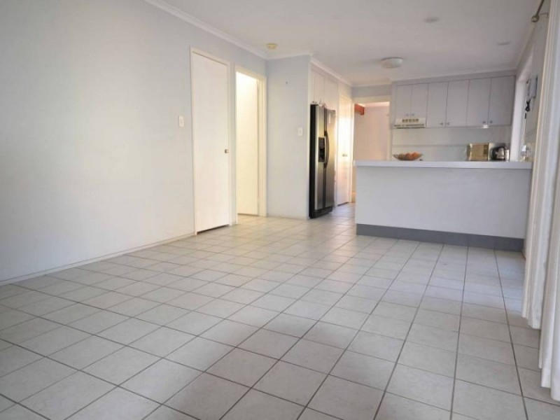 15 Ustinov Crescent, Mcdowall QLD 4053