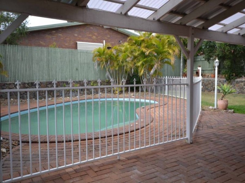 15 Ustinov Crescent, Mcdowall QLD 4053