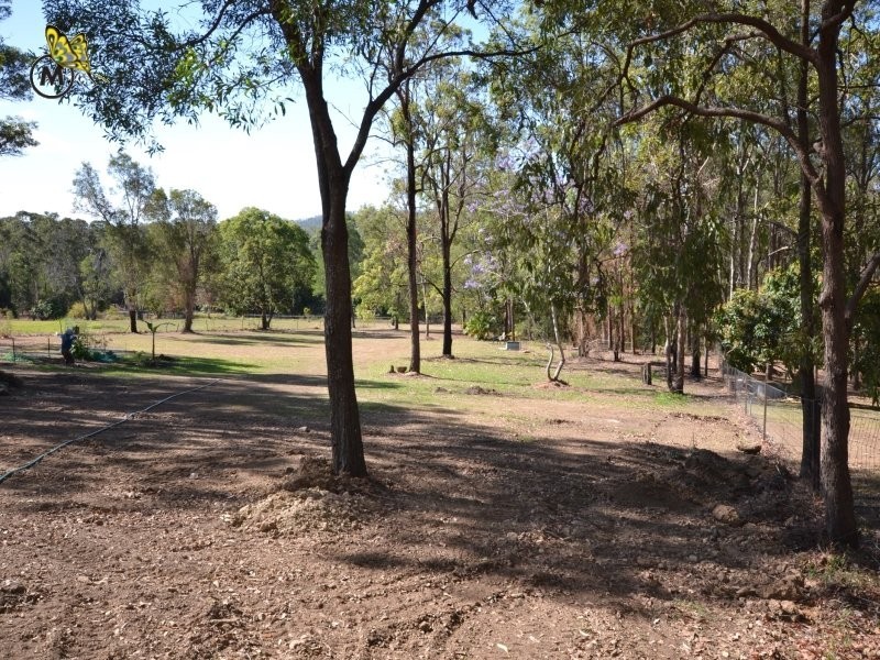 155 Upper Kedron Road, Ferny Grove QLD 4055