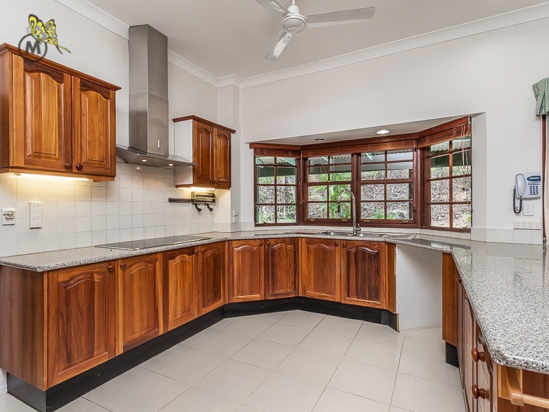 18 Salisbury Court, Clear Mountain QLD 4500