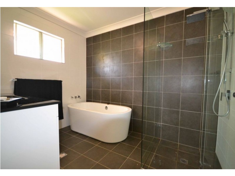 11 Disney Street, Stafford Heights QLD 4053