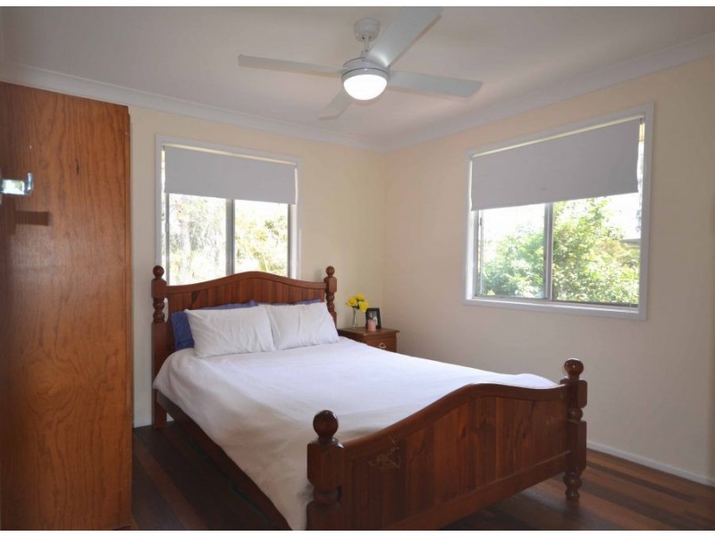 11 Disney Street, Stafford Heights QLD 4053