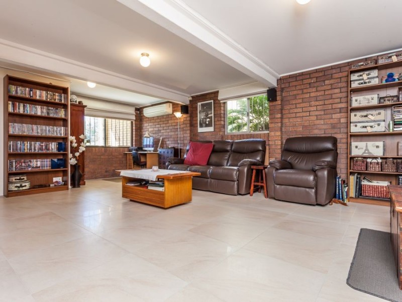 12 Seberg St, Mcdowall QLD 4053