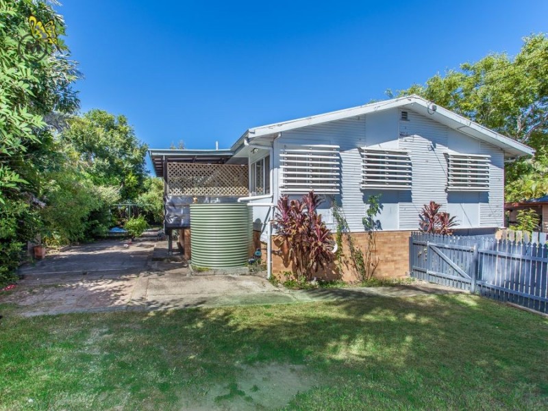 12 Arundal Street, Brighton QLD 4017
