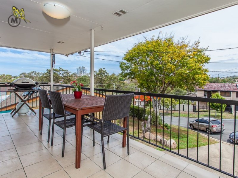 7 Bogart Street, Stafford Heights QLD 4053