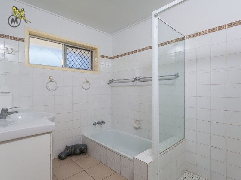 7 Bogart Street, Stafford Heights QLD 4053