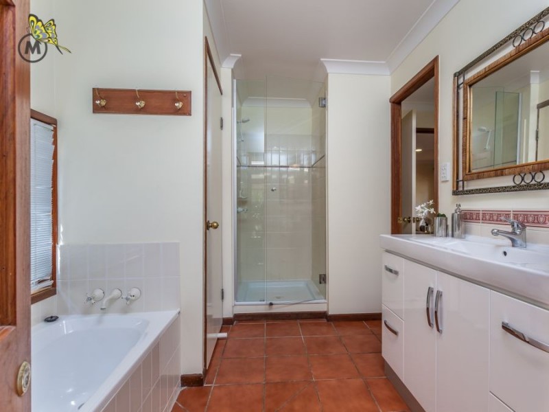 8 Streep Place, Mcdowall QLD 4053