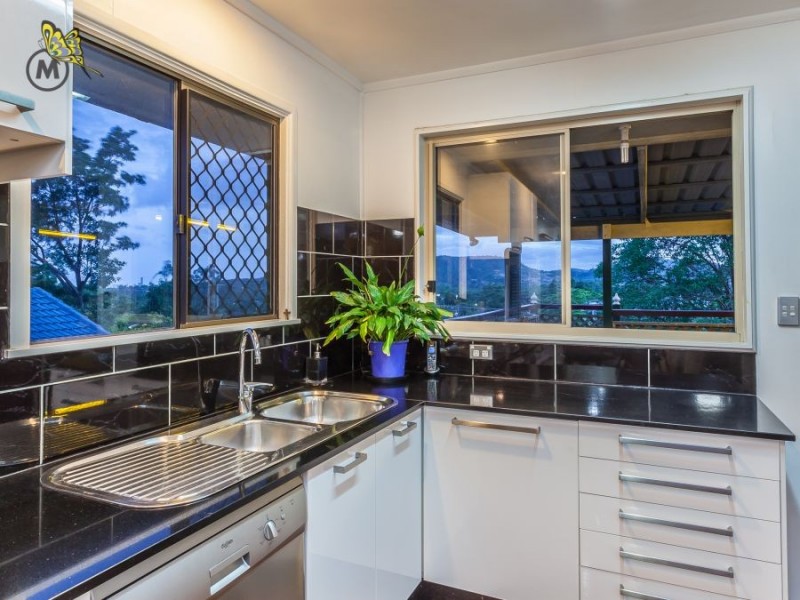 79 Narellan St, Arana Hills QLD 4054