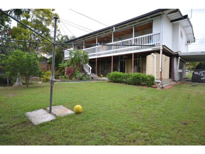 4 Waratah street, Albany Creek QLD 4035